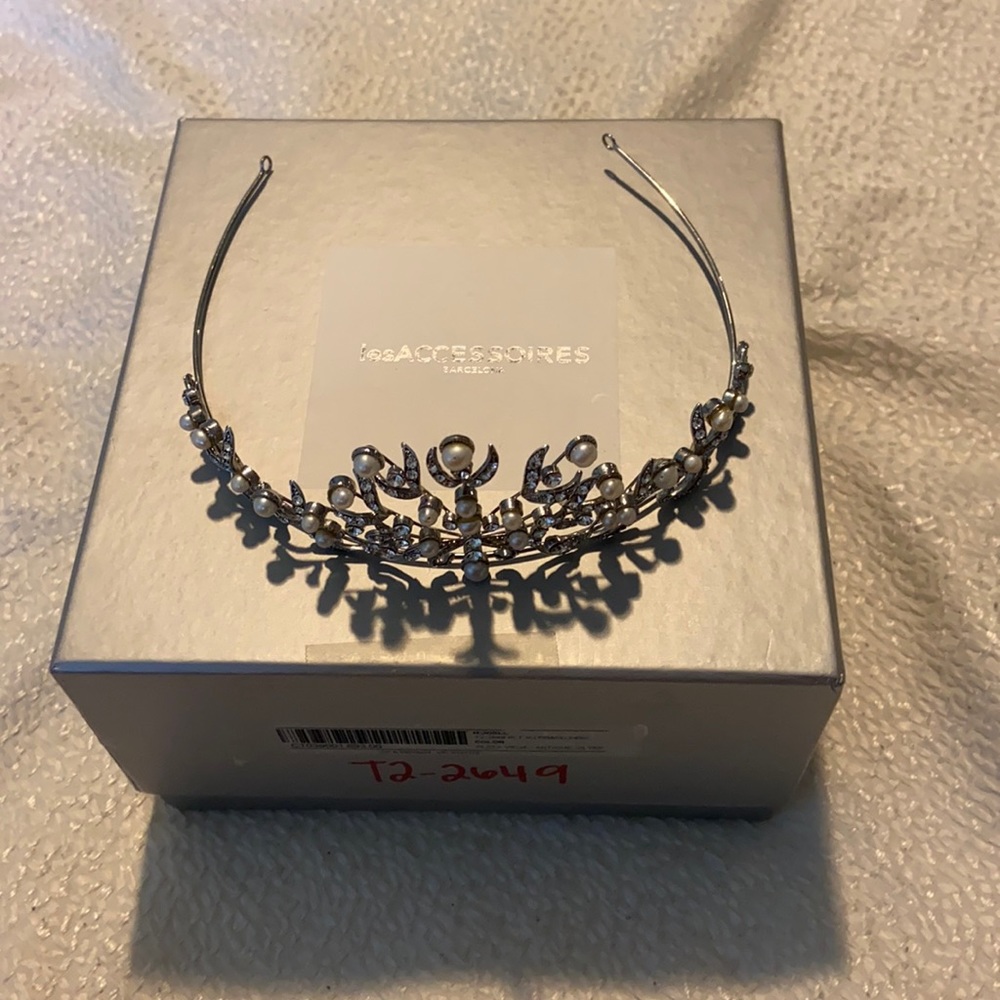 Pronovias bride head piece